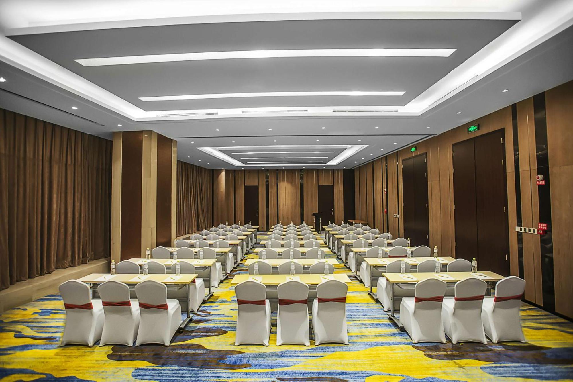 Hilton Garden Inn Guiyang Yunyan Exterior photo