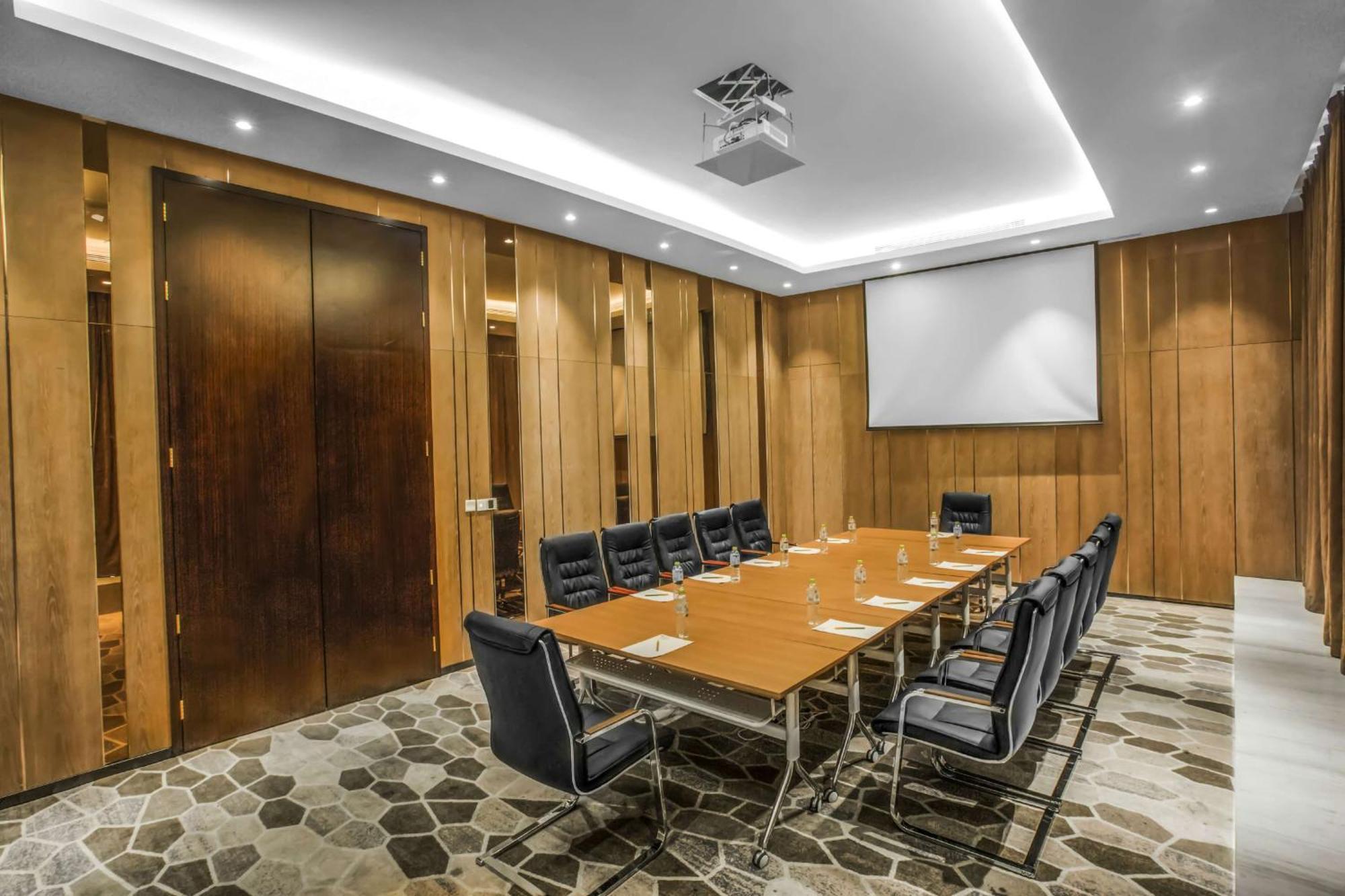 Hilton Garden Inn Guiyang Yunyan Exterior photo